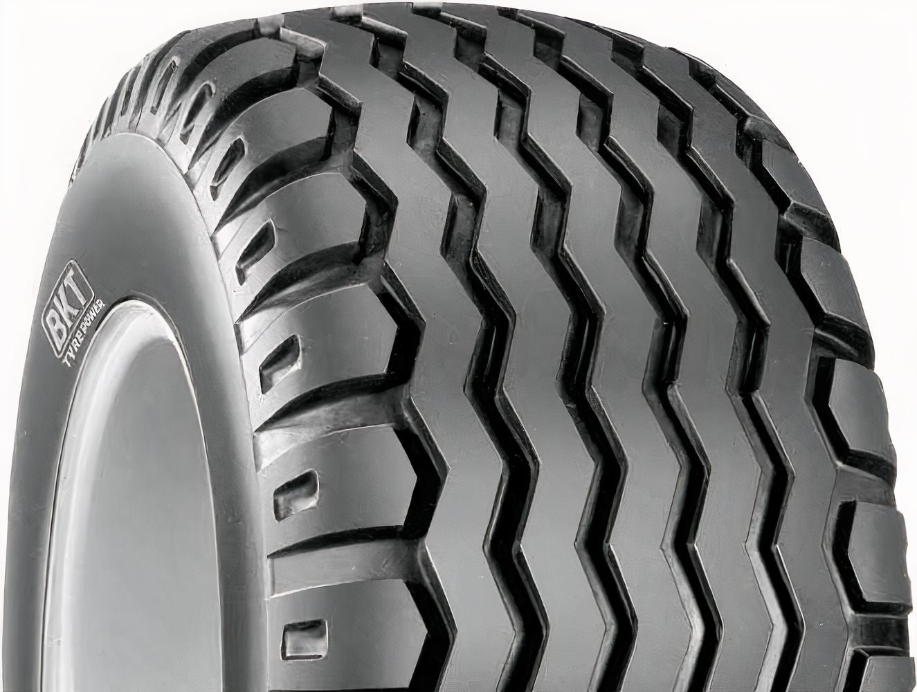 BKT AW 705 15X55-17
