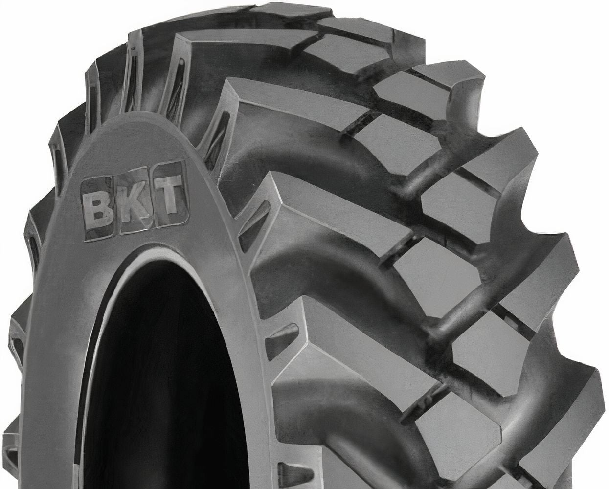 BKT MP 567 10/75-15.3