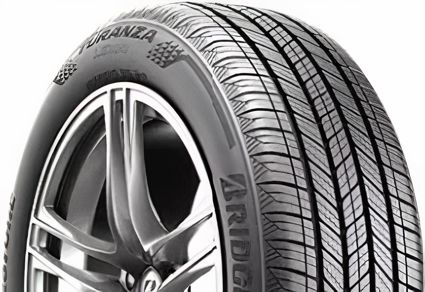 Bridgestone Turanza LS100 235/40R19