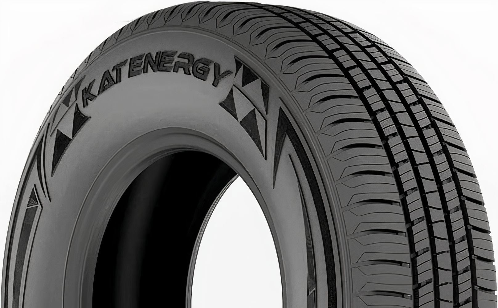 Cosmo Kat Energy 235/75R15