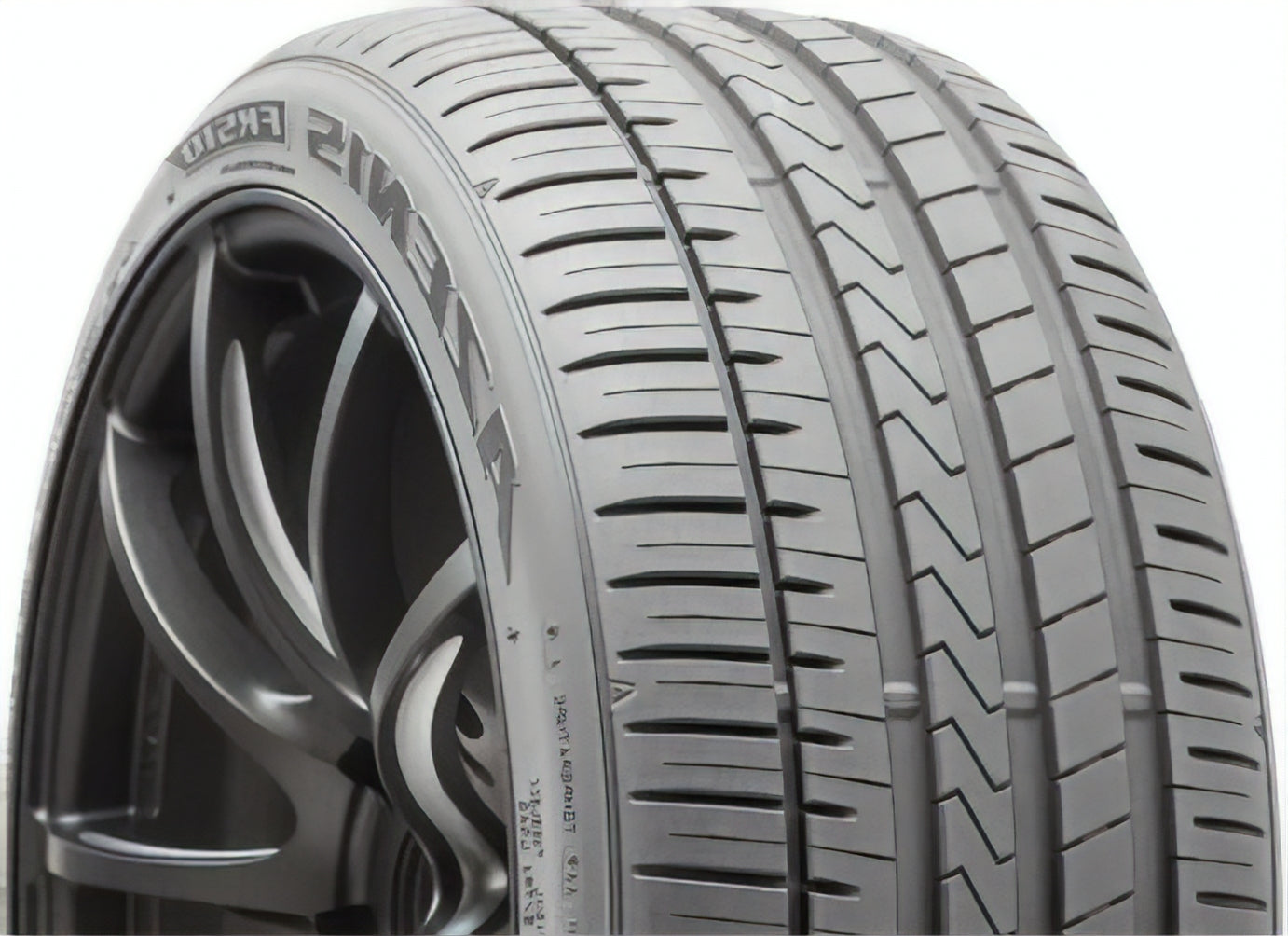 Falken Azenis FK510 SUV 275/40R20