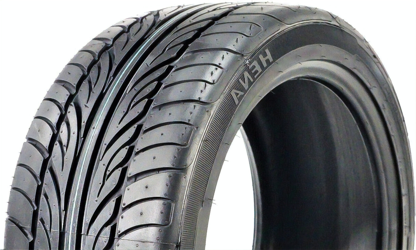 Forceum Hena 215/40R17