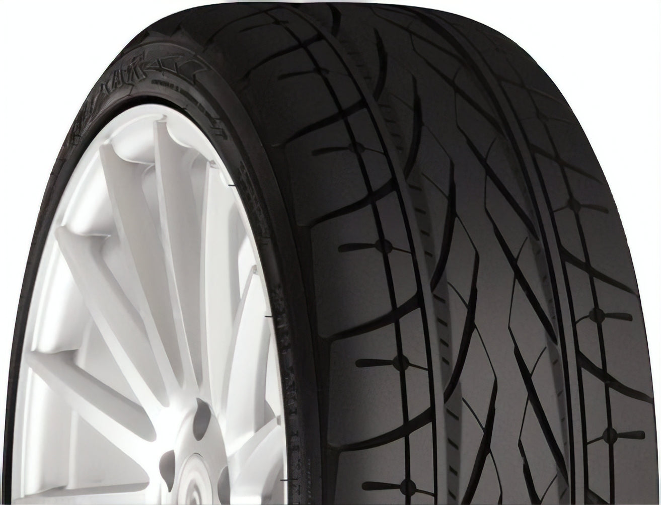 Forceum Hexa-R 235/30R20