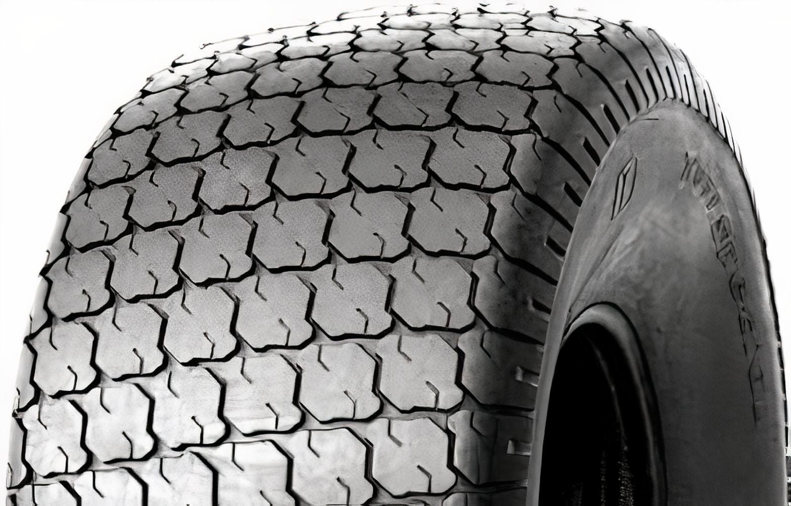 Galaxy Turf Special R-3 33X16-16.1