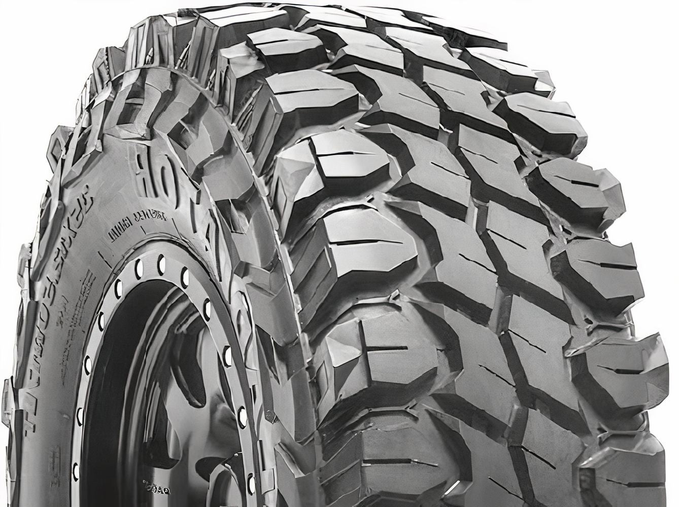 Gladiator X Comp MT 305/55R20