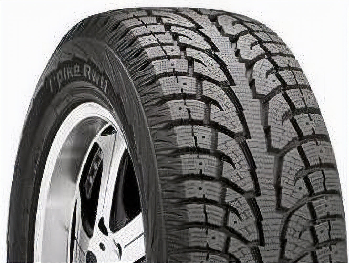 Hankook iPike RW11 235/85R16