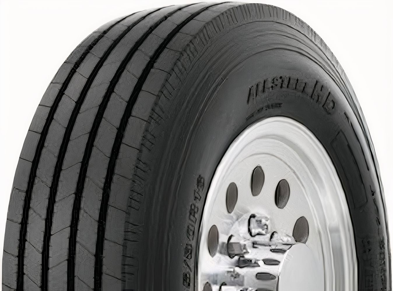 Ironman All Steel HD 225/90R16