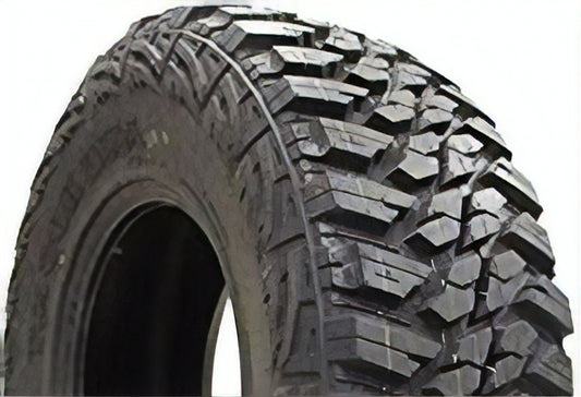 Kanati Mud Hog MT 305/70R18