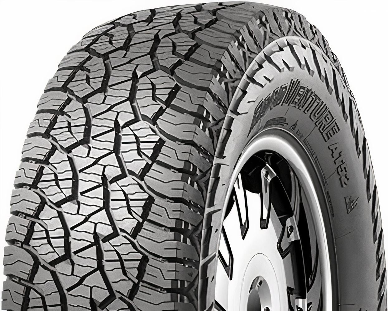Kumho Road Venture AT52 235/65R17
