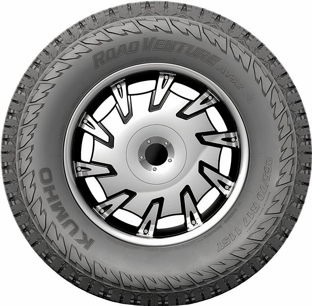 Kumho Road Venture AT52 295/60R20