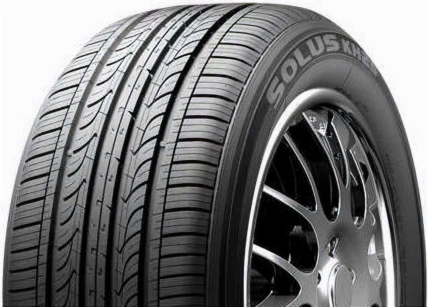 Kumho Solus KH25 215/40R18