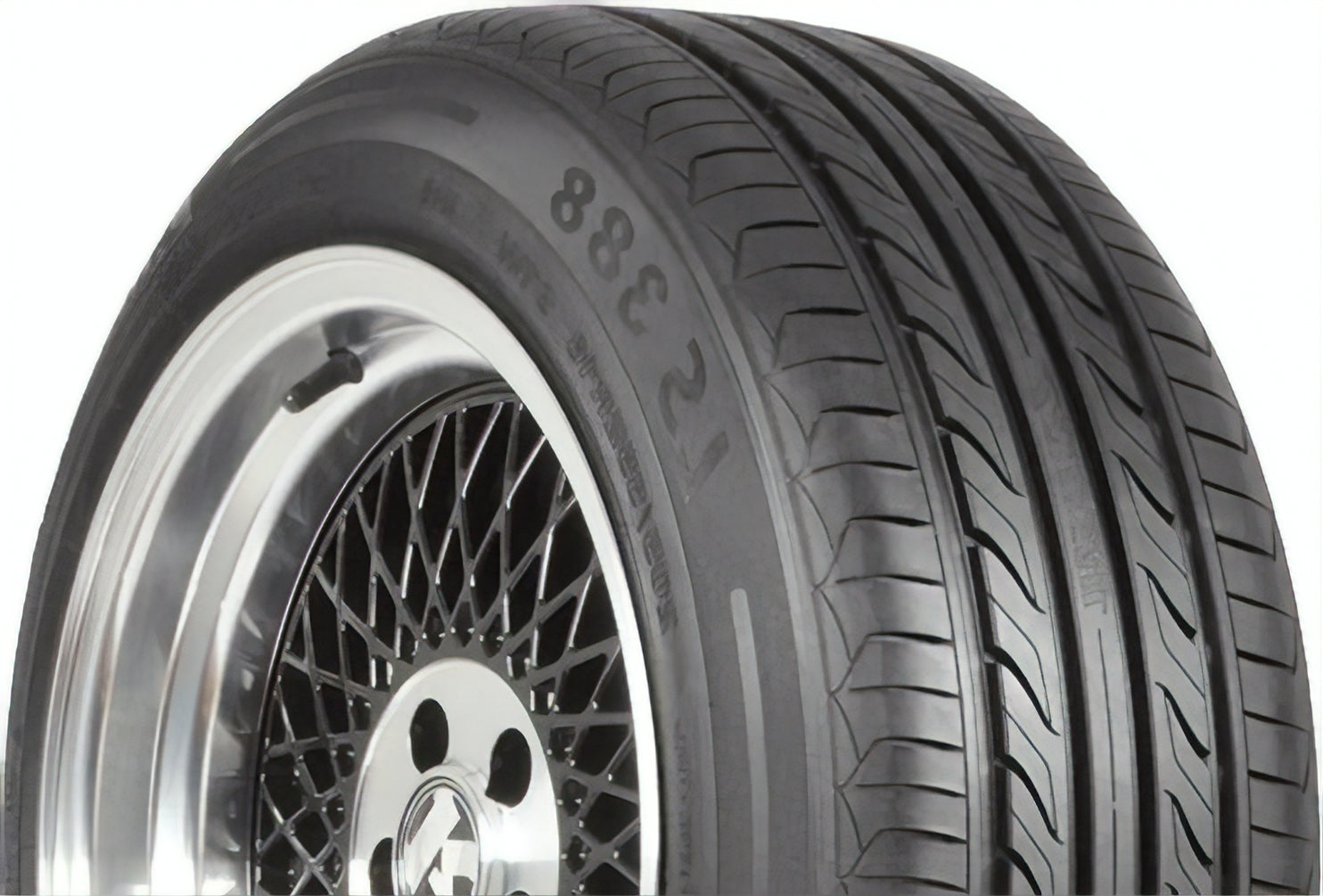 Landsail LS388 215/60R17