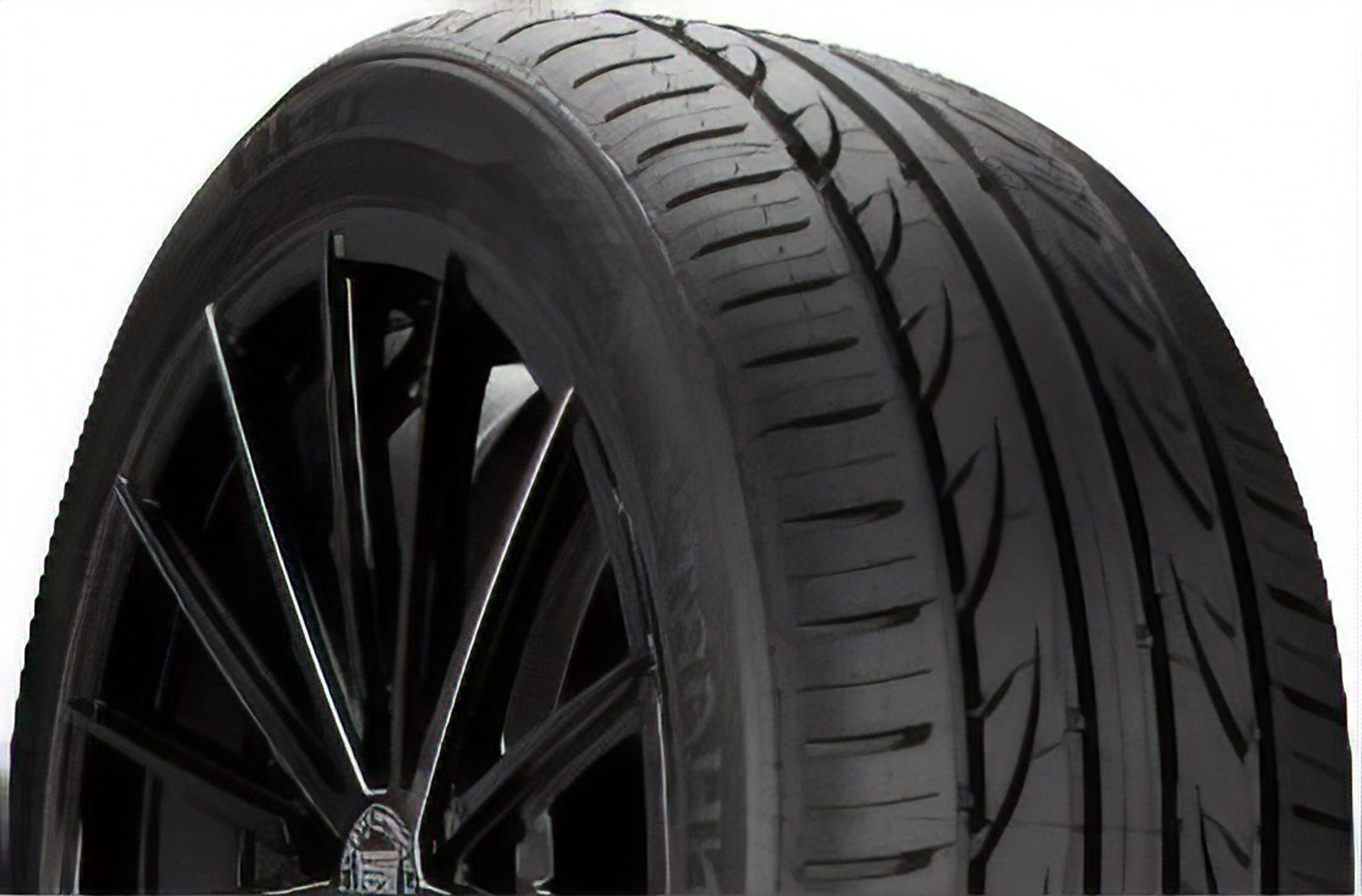 Lionhart LH-503 215/35ZR18