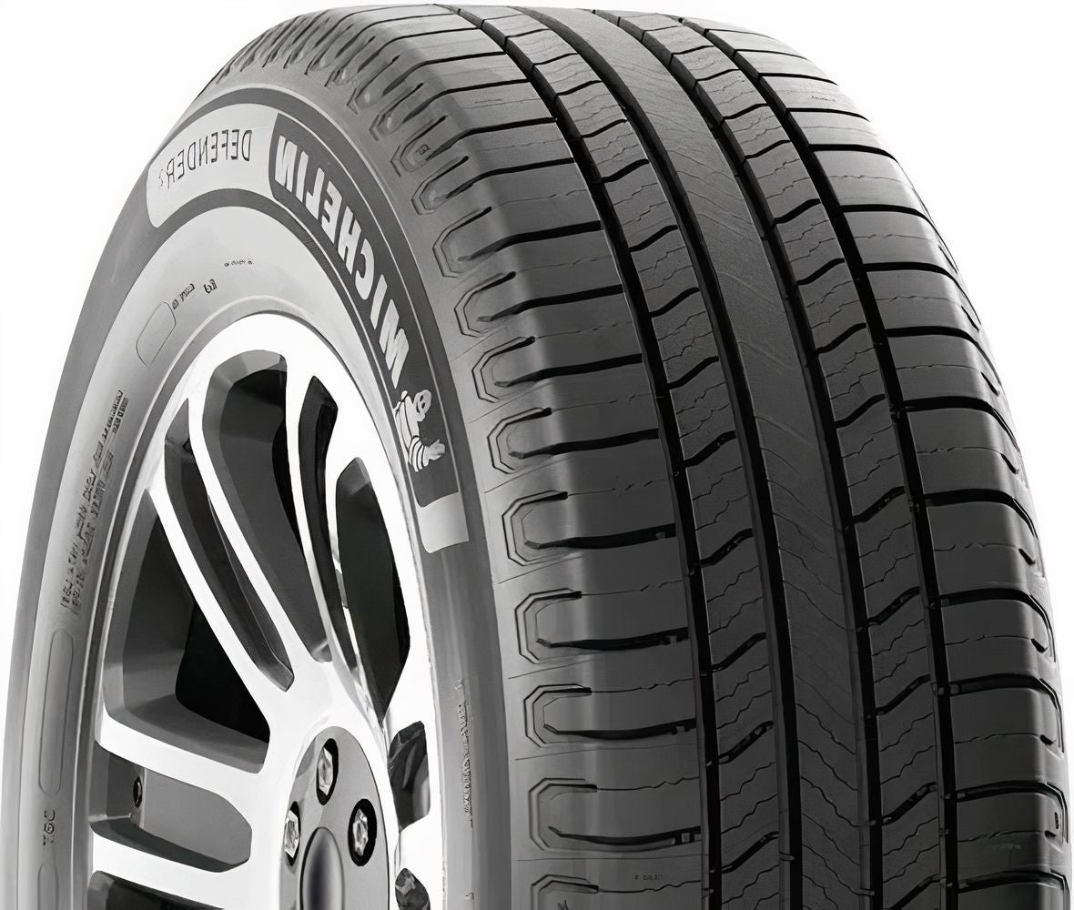 Michelin Defender 2 215/60R17
