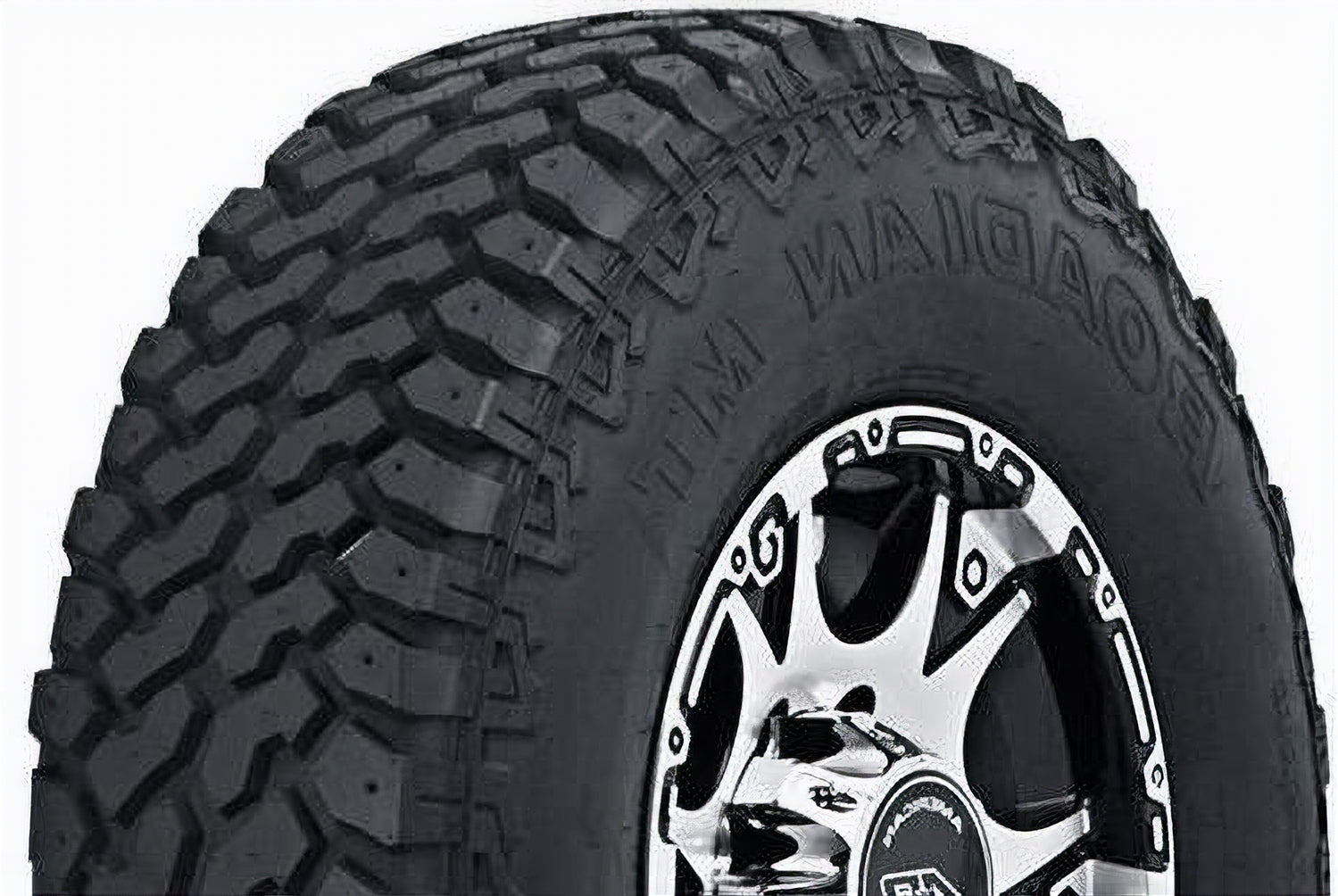 Nexen Roadian MT 235/75R15
