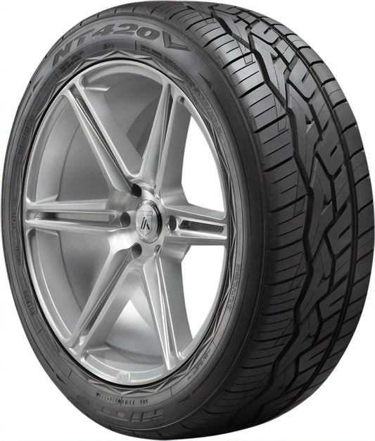 Nitto NT420V 275/45R22