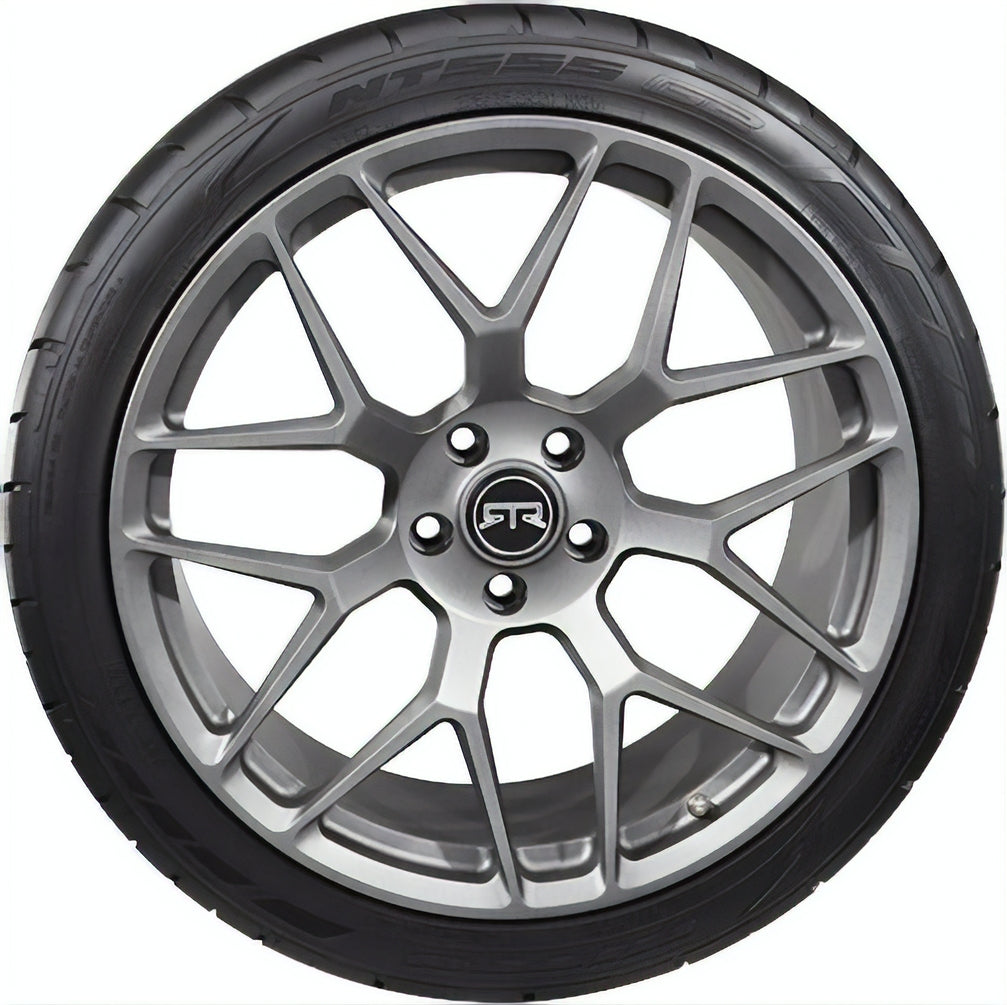 Nitto NT555 G2 295/35R19