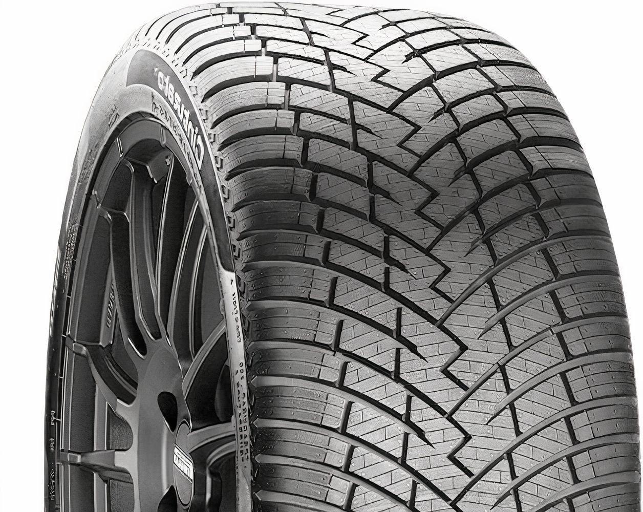 Pirelli Cinturato Weatheractive 245/40R20