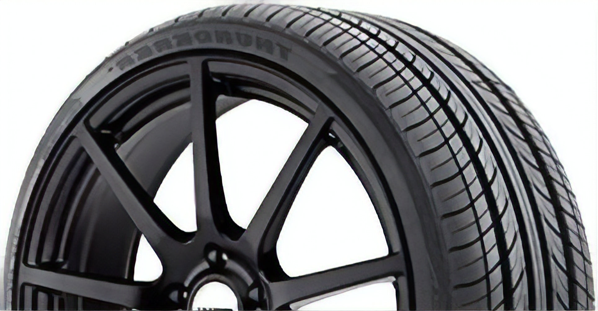 Thunderer Mach IV R302 235/40R18