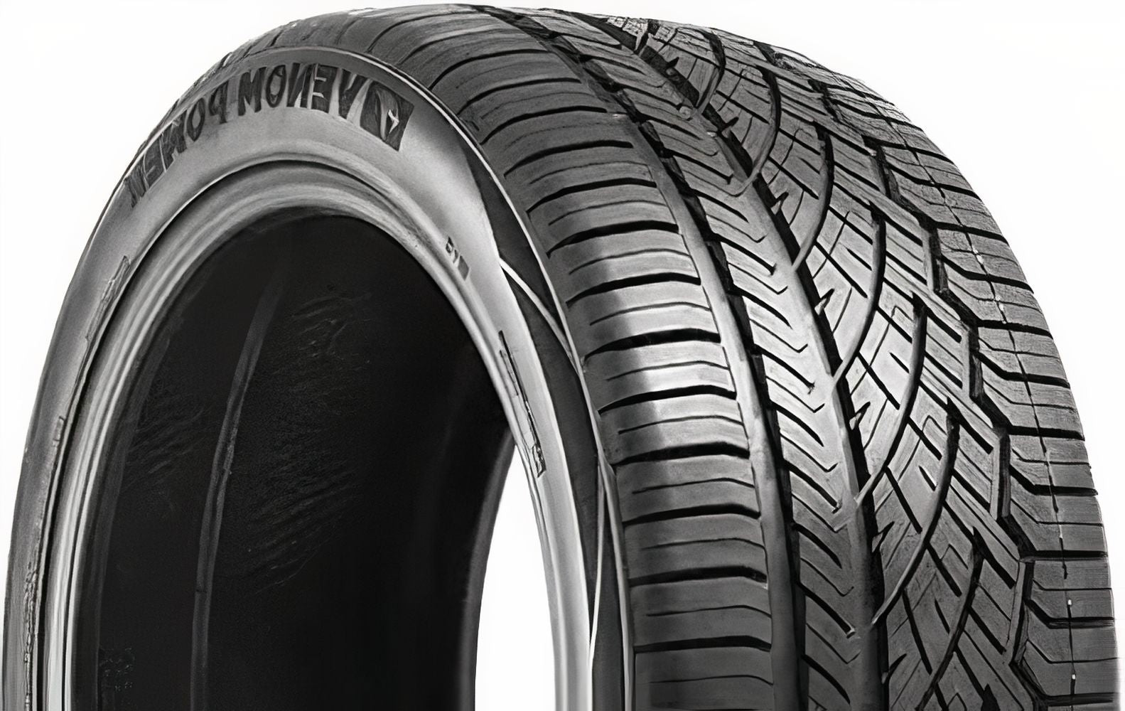 Venom Power Covert Grip ASP 215/45R17