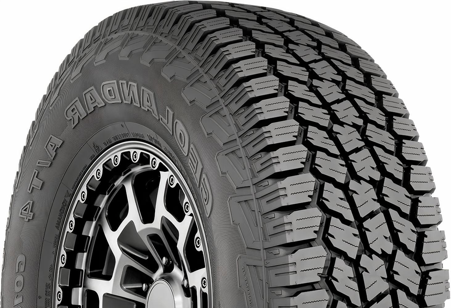 Yokohama Geolandar AT4 G018 255/60R18
