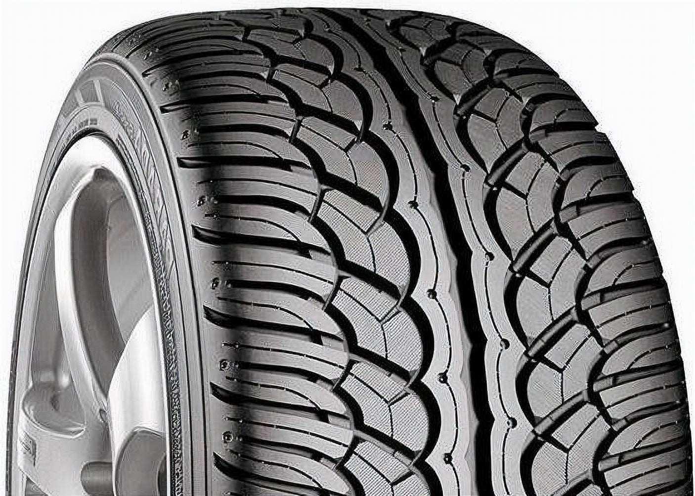 Yokohama Parada Spec-X 285/40R22