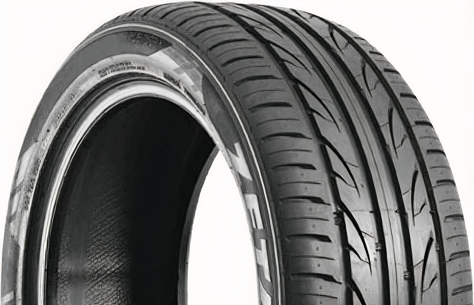 Zeta Meglio 215/40R18